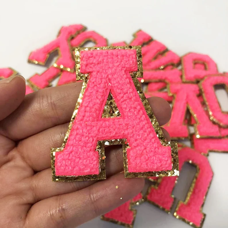 A-Z التلبيد ملصق كبير الوردي منشفة الإنجليزية إلكتروني بقع للملابس التطريز يزين اسم الملابس Craft بها بنفسك الحرفية اكسسوارات