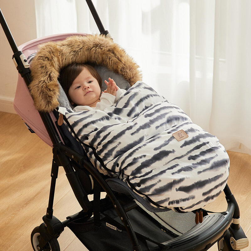 طفل أكياس النوم الشتاء سميكة الفراء طوق دافئ Footmuff ل عربات الأطفال العالمي مقاعد السلامة المغلف الوليد لتصريف