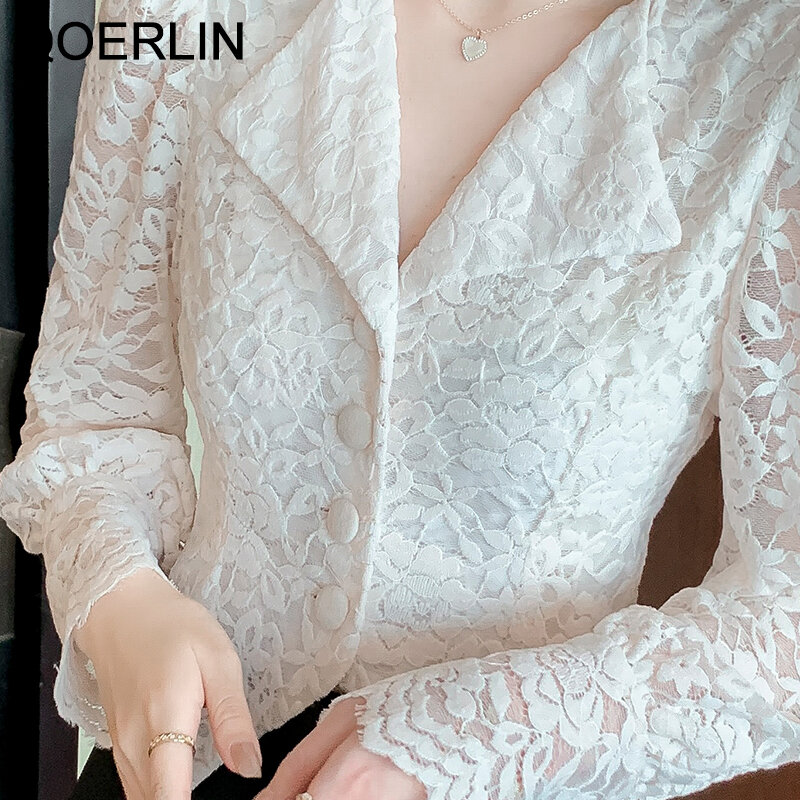 QOERLIN عالية الجودة الجاكار فستان من الدانتيل بلوزة بدوره إلى أسفل غير النظامية قمصان أنيقة الفرنسية قمصان بيضاء قصيرة اقتصاص