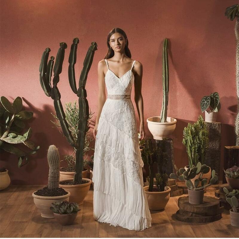 LSYX-فستان زفاف بوهيمي مع حزام سباغيتي ، طول الأرض ، مزين بالدانتيل ، بدون أكمام فساتين الزفاف ، رداء الأميرة رائع
