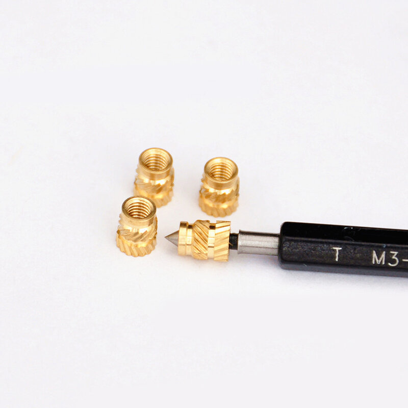 100 قطعة M3 الموضوع مخرش النحاس الخيوط الحرارة مجموعة مقاومة للحرارة إدراج Embedment الجوز للطابعة ثلاثية الأبعاد M3x5x4 Voron 2.4