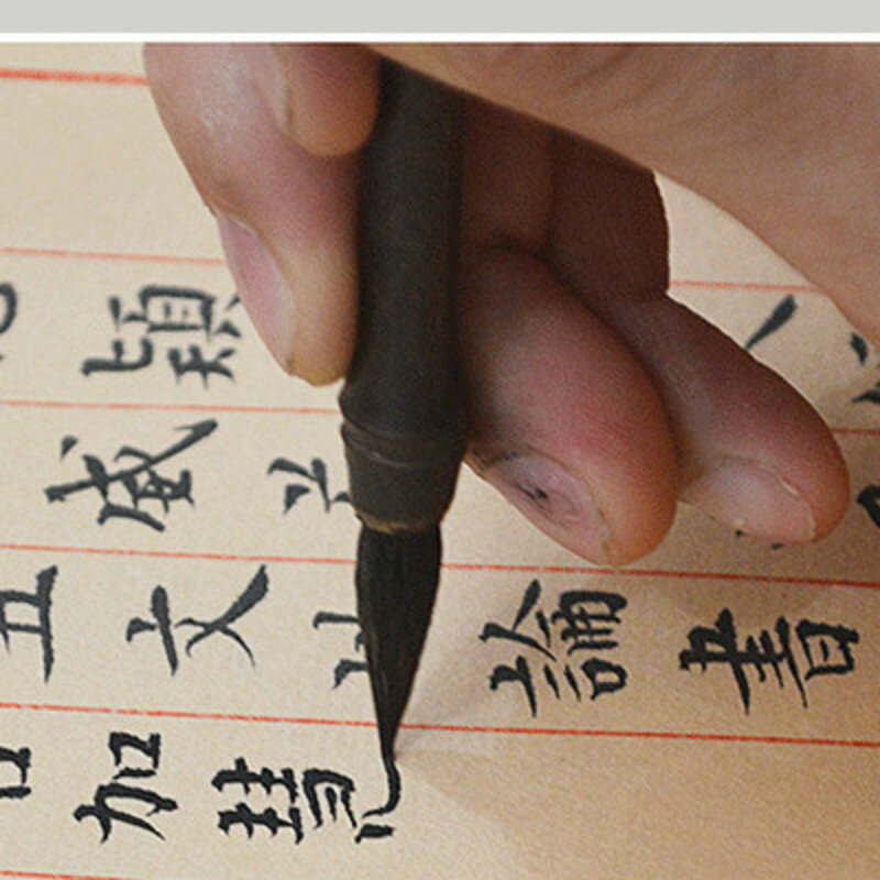فرشاة الخط الصيني ، فرشاة الكتابة على شعر الأرانب الأرجواني ، الخيزران القديم ، الكتابة ، الكتابة ، القرطاسية