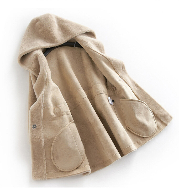 معطف نسائي شتوي من الفرو الطبيعي معطف من صوف الغنم الطبيعي غير رسمي دافئ بقلنسوة مع حزام