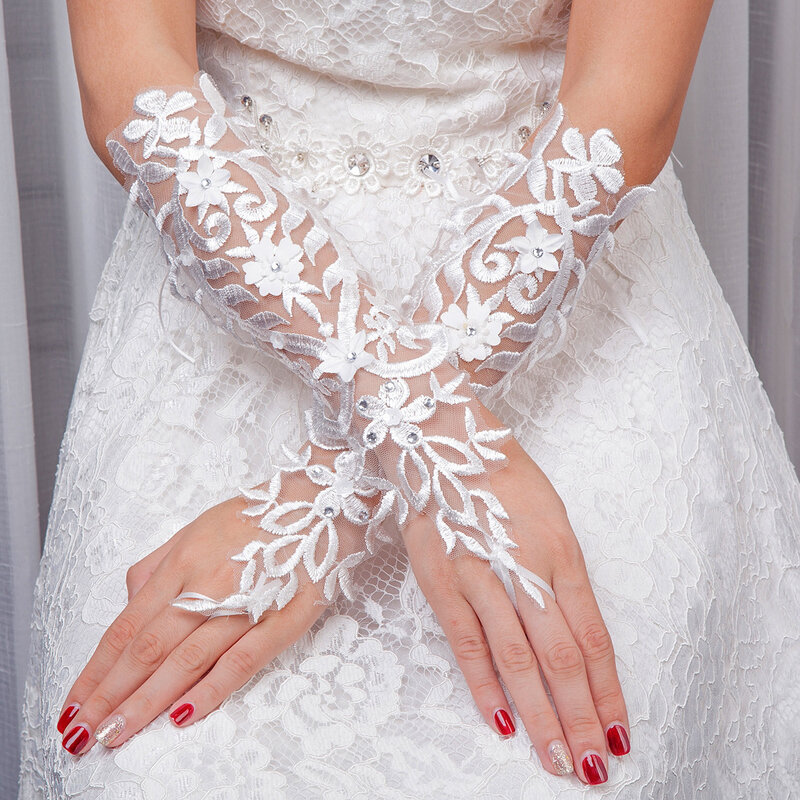 قفازات الزفاف رائع للعروس اكسسوارات الزفاف بدون أصابع Lae Eblow طول قفازات مع الخرز