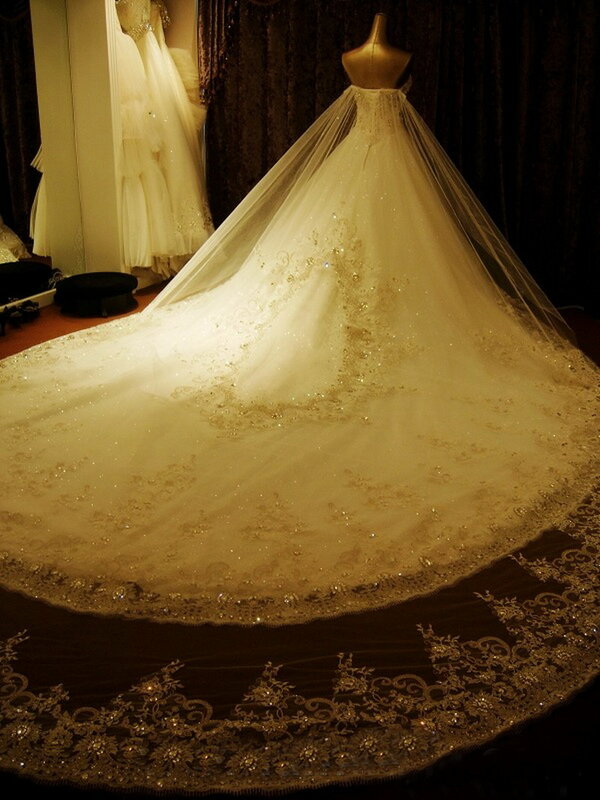 فستان زفاف فاخر من الدانتيل ، مصنوع حسب الطلب ، على شكل قلب ، مطرز بالكريستال ، ألماس ، فساتين زفاف رسمية ، صور حقيقية XJ05