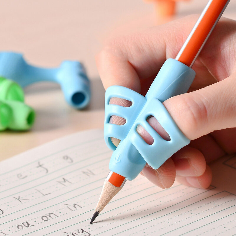 1 قطعة الأطفال الكتابة قلم رصاص حامل الاطفال التعلم تدرب القلم المعونة قبضة الموقف تصحيح جهاز الطفل الكتابة أدوات