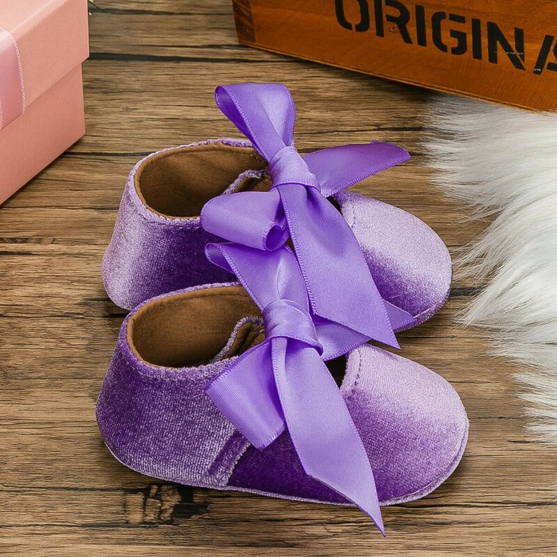 أحذية أطفال من KIDSUN أحذية أميرات للبنات الصغار غير قابلة للانزلاق مسطحة ناعمة من المطاط القطني لطيف عقدة فيونكة الأولى مشوا لحديثي الولادة