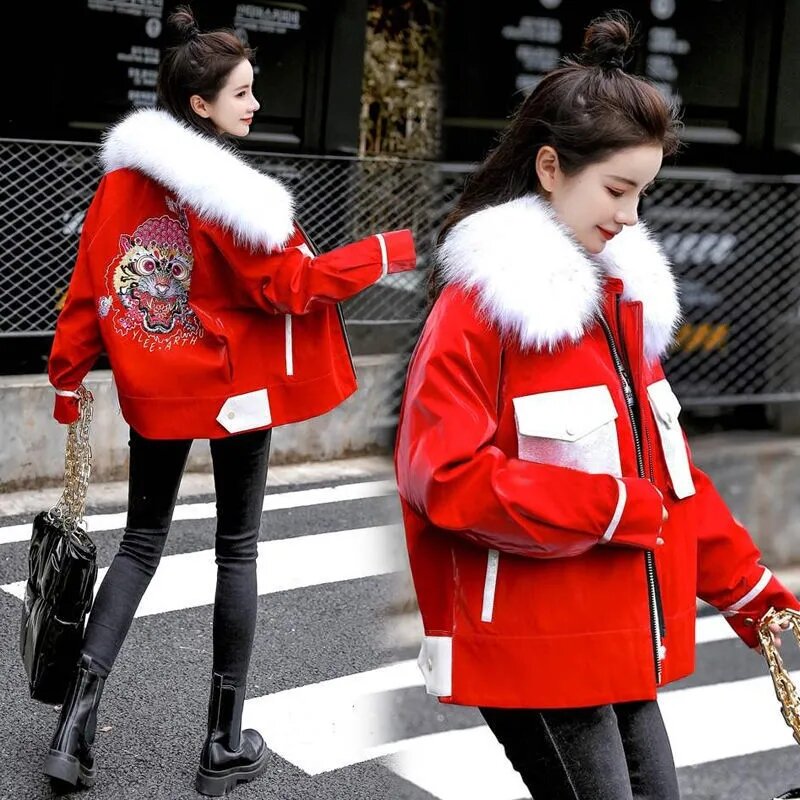 كبير الفراء طوق فطيرة قصيرة للتغلب على 2022 الإناث الملابس الشتوية الجديدة الكورية الصينية التطريز سميكة المخملية القطن Jacket575