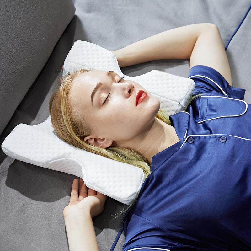 U-شكل منحني رغوة الذاكرة النوم الرقبة وسادة عنق الرحم مع تصميم جوفاء الذراع الراحة وسادة اليد للزوجين الجانب النائمون