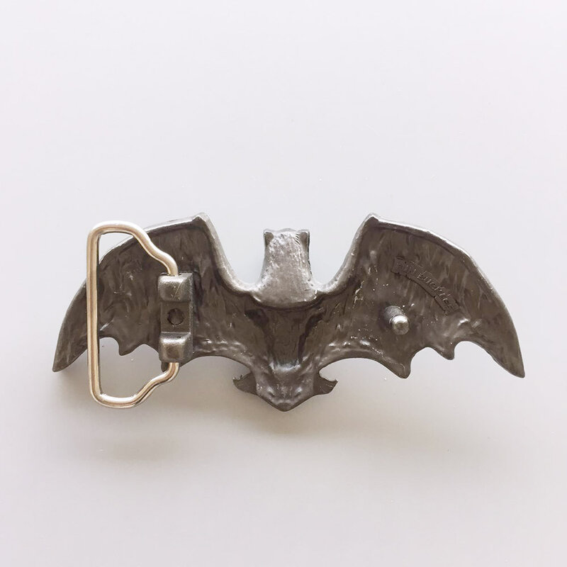 الجملة التجزئة توزيع نمط جديد Vintage ثلاثية الأبعاد قطع الخفافيش حزام مشبك شحن مجاني أيضا الأسهم في الولايات المتحدة