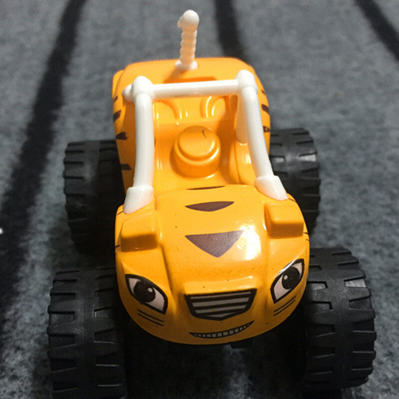 6 قطعة/المجموعة توهج آلات سيارات لعب الروسية معجزة كسارة شاحنة المركبات الشكل توهج لعب للأطفال هدايا عيد ميلاد الاطفال