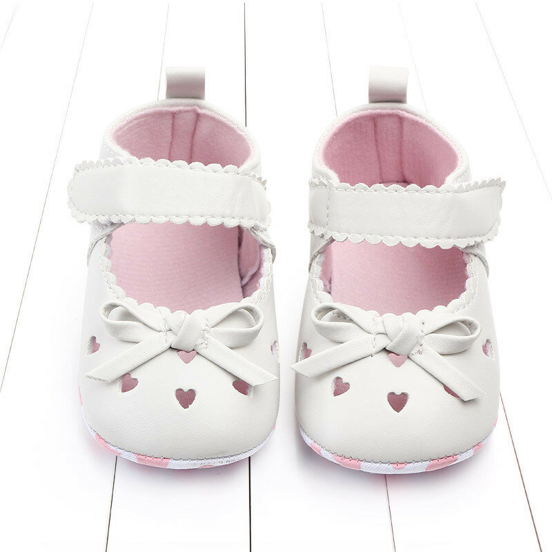 أحذية أطفال من جلد البولي يوريثان غير قابلة للانزلاق مع ربطة عنق للفتيات الصغيرات ، أحذية غير رسمية لحديثي الولادة بنعل الخطوات الأولى