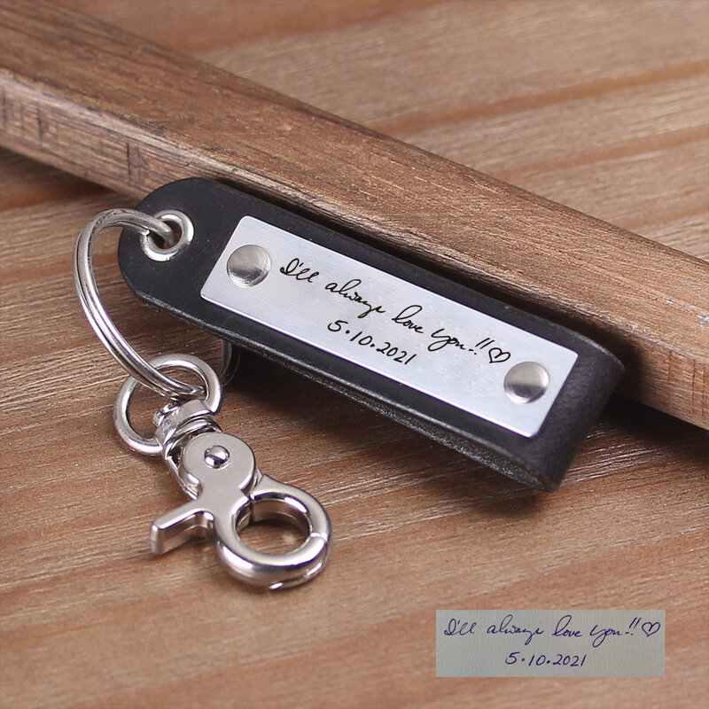 هدية مخصصة للأب ، سلسلة مفاتيح جلدية للرجال ، فكرة هدية للأب ، شخصية مع أي نص