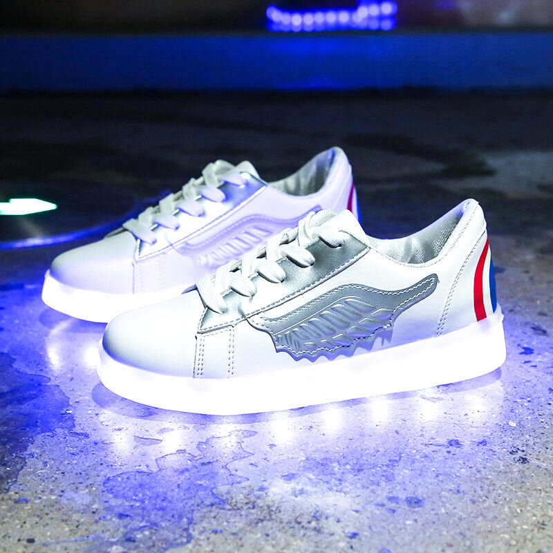 حذاء LED قابل لإعادة الشحن بمنفذ USB للنساء والرجال ، نعل مضاء ، أبيض ، نمط حب ، بالغين ، جديد ،