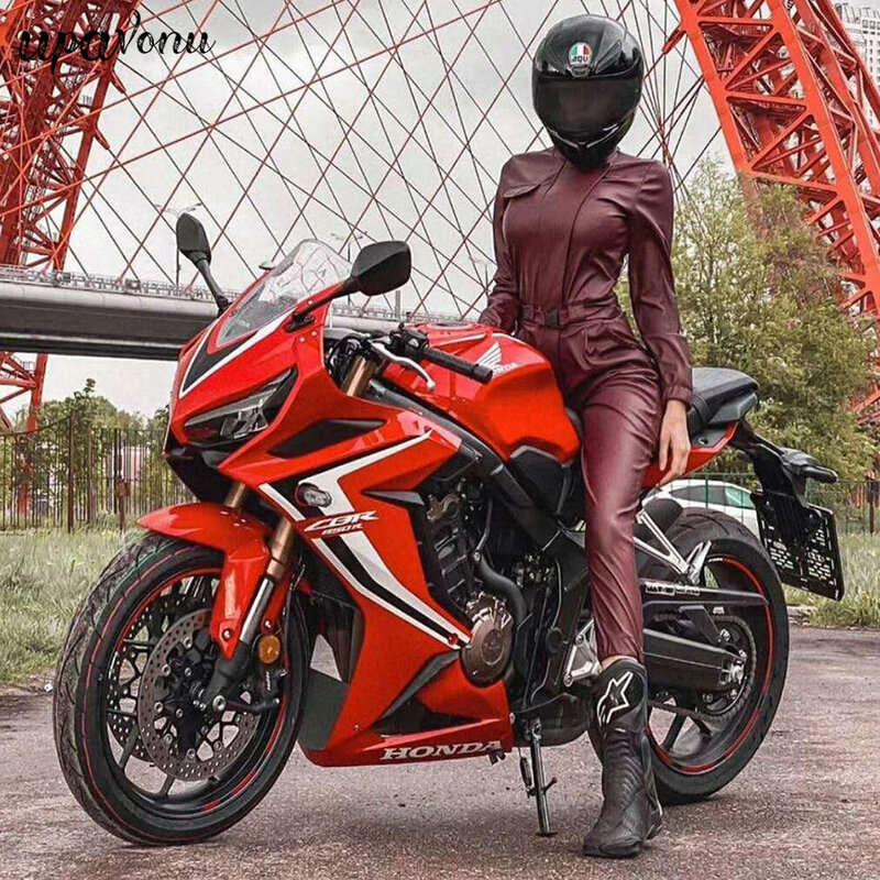 شحن مجاني 2021 موضة جديدة للمرأة زيبر بذلة فو الجلود بذلة الوقوف طوق حزام طويل الأكمام بولي Motorcycle دراجة نارية بذلة