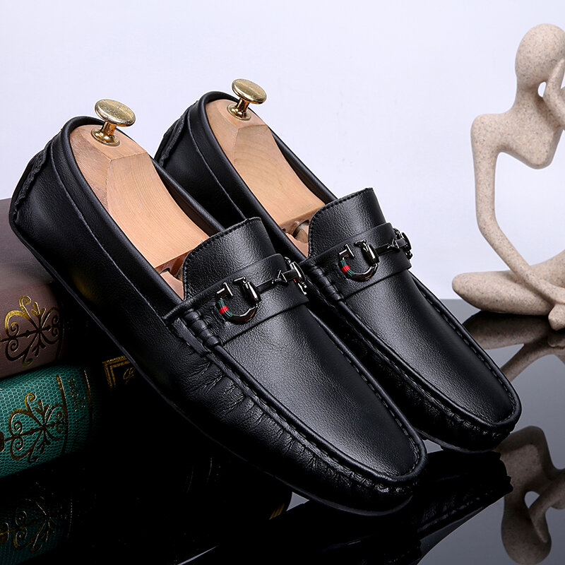 المد العلامة التجارية البازلاء أحذية الرجال الجلود مريحة و أحذية تسمح بدخول الهواء 2022 جديد دواسة واحدة كل أسود أحذية من الجلد