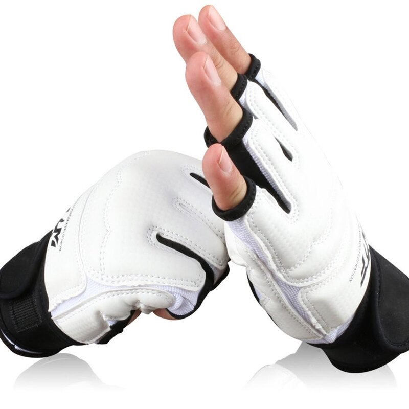 أحذية التايكوندو جوارب للقدم للكبار والأطفال محترفين لحماية أصابع النخيل قفازات الملاكمة والكاراتيه معدات فنون الدفاع عن النفس