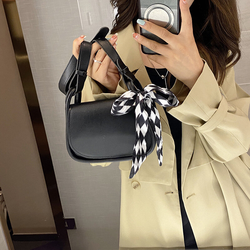 حقيبة كروس صغيرة عصرية بسيطة للنساء ، وشاح على الطراز الغربي ، حقيبة تحت الإبط ، حقيبة كتف بلون واحد ، تصميم متخصص ، جديد
