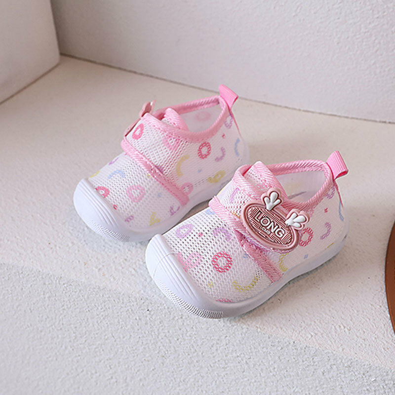 حذاء صغير ذو نعل ناعم وصرير ، أحذية رياضية للمشي الأول للطفل والطفلة ، مدربون للأطفال من عمر 0-3 سنوات
