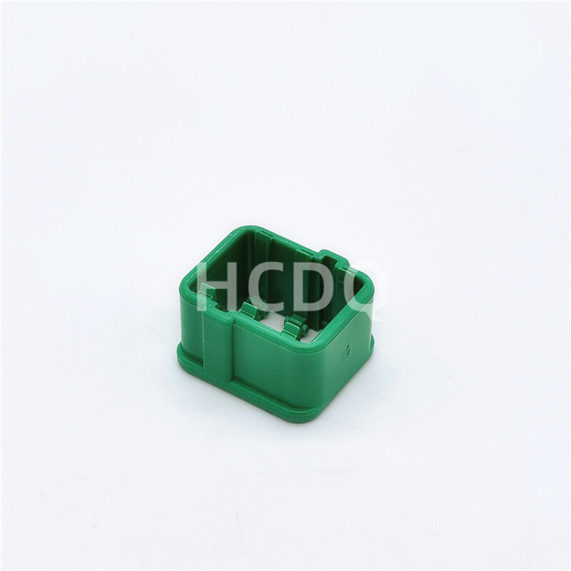 10 PCS The original PB875-06880 automobile connector plug shell and connector are supplied from stock