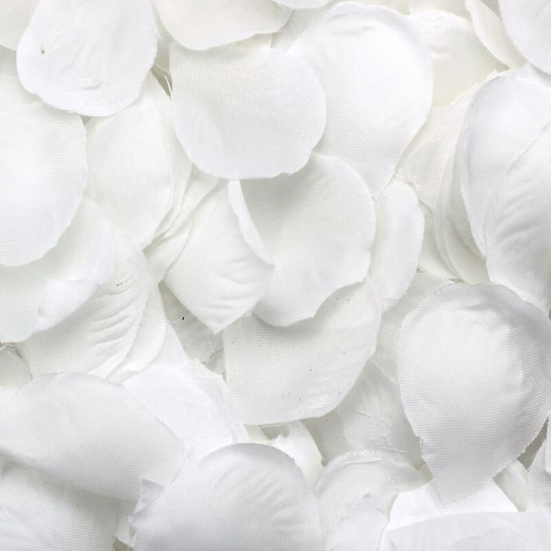 أو بتلات الورد ديكور زفاف أبيض صغير