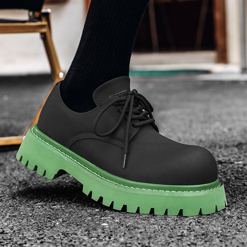 أحذية جلدية بريطانية مختلطة بنمط الشارع للرجال والنساء ، أحذية لزيادة الطول ، أسود وأبيض ، جودة عالية ، جديد ، S A