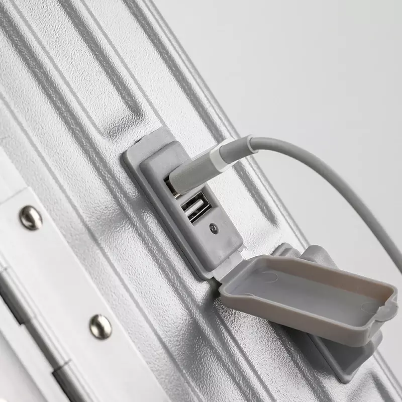 حقيبة سفر بإطار من الألومنيوم على عجلات كتم الصوت كلمة السر للأعمال USB حافظة أمتعة دوارة متعددة الوظائف كبيرة الحجم