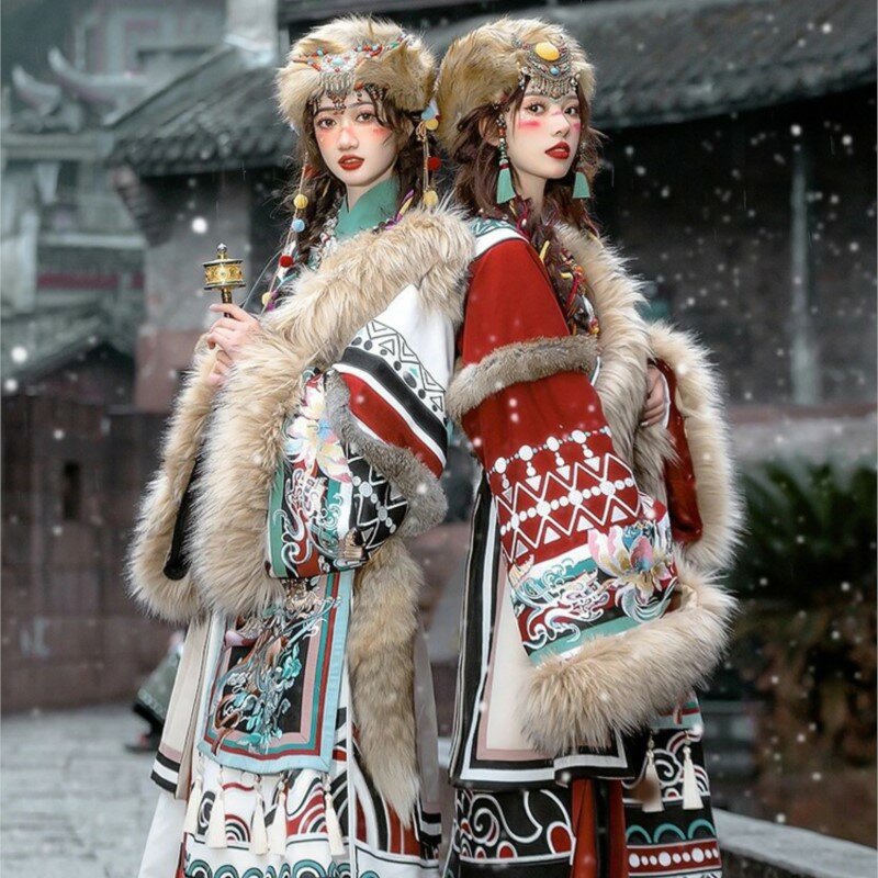 ملابس تبتية بياقة كبيرة من الفرو ، روب للرحلة ، جديد