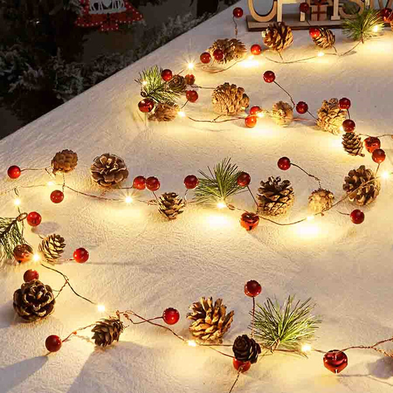 زينة عيد الميلاد LED Pinecone بيري جرس سلسلة أضواء بطارية تعمل بالطاقة شجرة عيد الميلاد الجنية أضواء الطوق للإضاءة عطلة