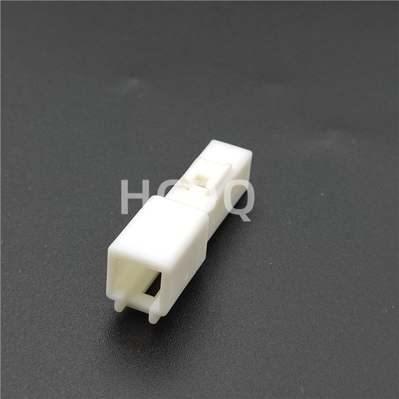 10 PCS Original and genuine MG641197 Sautomobile connector plug housing supplied from stock