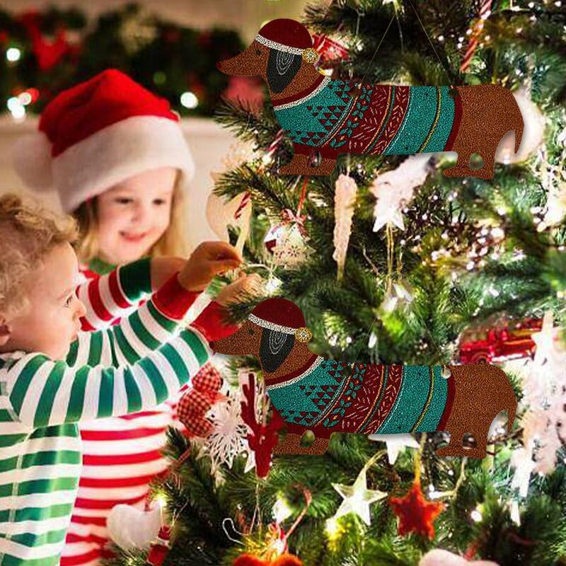 زينة عيد الميلاد الجديدة شجرة عيد الميلاد لطيف الكرتون شجرة معلقة قلادة صغيرة الحلي عيد الميلاد Dachshund N7y7
