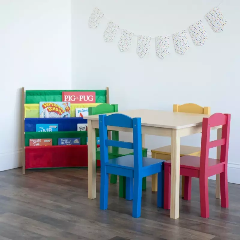 طاولة خشبية أساسية و 4 كراسي للأطفال ، خشب طبيعي
