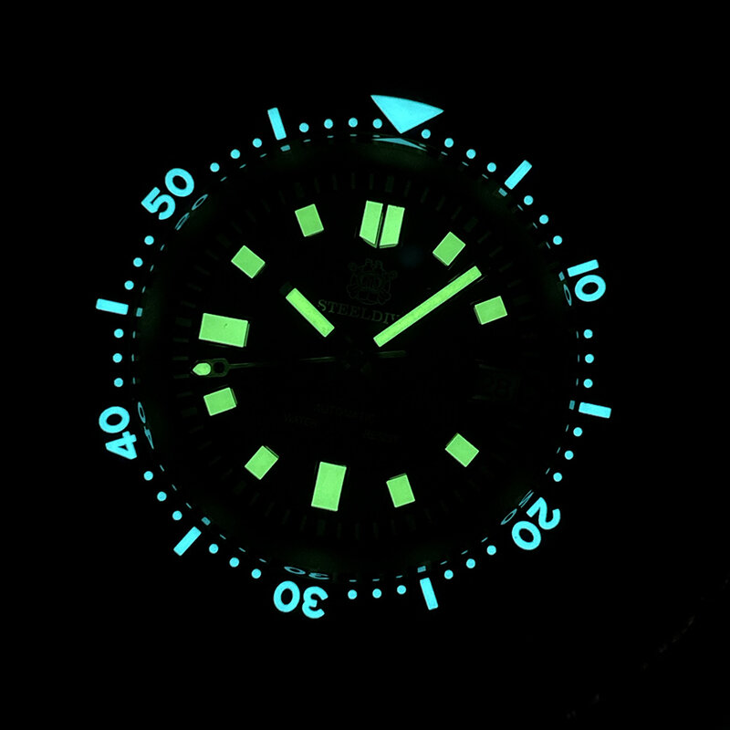 ساعة غطس أوتوماتيكية مع إطار سيراميك ، زجاج ياقوت ، طلاء ار شفاف ، حركة NH35 ، SD1970 ، 44 ، سلحفاة