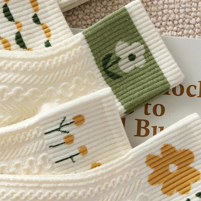 جوارب يابانية متوسطة بيضاء طازجة ، جوارب خضراء لطيفة بزهور صغيرة ، خريف وشتاء ، 5 أزواج ، 10 أزواج ، جديدة