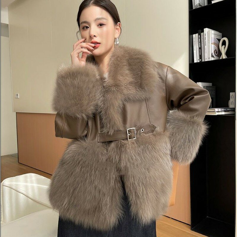 2022 الشتاء المرأة الفاخرة فو الفراء سترة سيدة الكورية رشيقة فضفاضة الدافئة سميكة بولي Leather معاطف جلدية شخصية ملابس خارجية الإناث