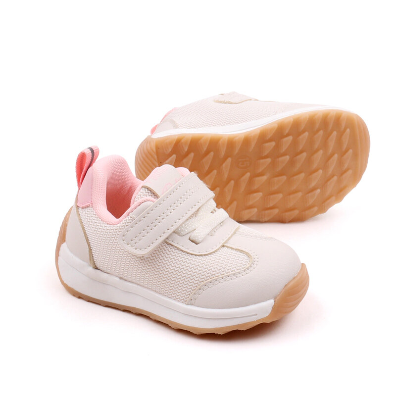 حذاء شبكي يسمح بمرور الهواء للفتيان والفتيات ، نعل ناعم ، مانع للإنزلاق ، بلون واحد