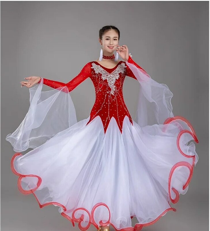 فستان مسابقة العرض الكبير للرقص الحديث ، المعيار الوطني ، ملابس أداء الرقص