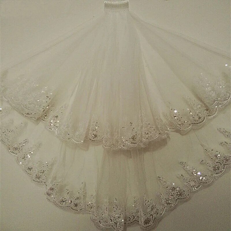 حجاب زفاف لامعة صناعة يدوية مطرز بالترتر حافة طبقتين قصير تول أبيض/عاجي زفاف
