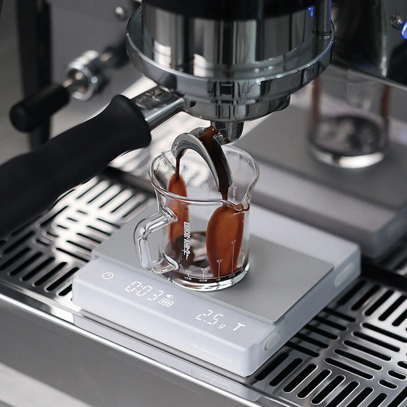 MHW-3BOMBER مقياس قهوة المطبخ الرقمي ، عالية الدقة ، مقياس إلكتروني قابل لإعادة الشحن دوري ، اكسسوارات باريستا المنزل ، 2000g ، 0.1g