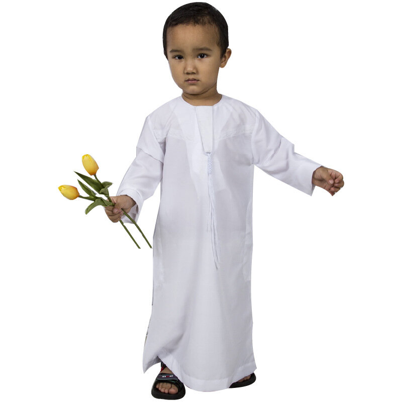 ردية بيضاء للأطفال ، الشرق الأوسط ، صبي كبير مع لحية ، ردية بيضاء نقية للرجال