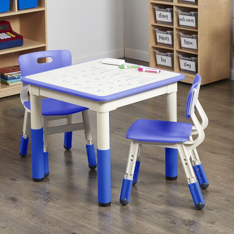 طاولة أطفال بمسح جاف طاولة نشاط مربعة ، مع كرسيين ، أثاث قابل للتعديل ، أزرق ، طاولة 3 قطع ومجموعة كرسي
