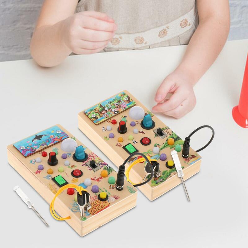 لوحة مونتيسوري مشغولة مع ليد ، لعبة حسية خشبية للأطفال 1-3 أطفال