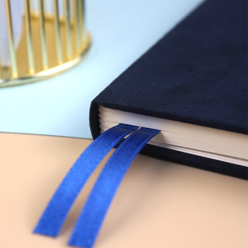 طباعة كتاب بغلاف مقوى من القماش المخملي المخصص ، ختم برقائق ذهبية ، مخصص