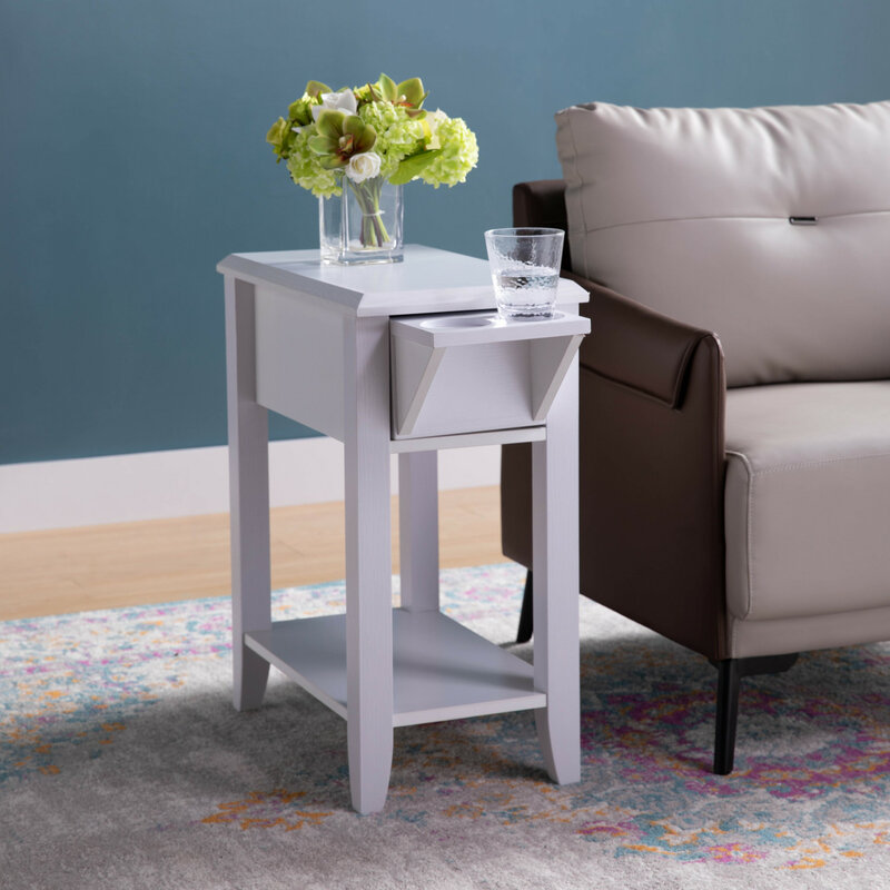 طاولة جانبية بيضاء أنيقة مع معرف ، ديكور منزلي أنيق ، طاولة جانبية عصرية لغرفة المعيشة أو غرفة النوم ، تصميم