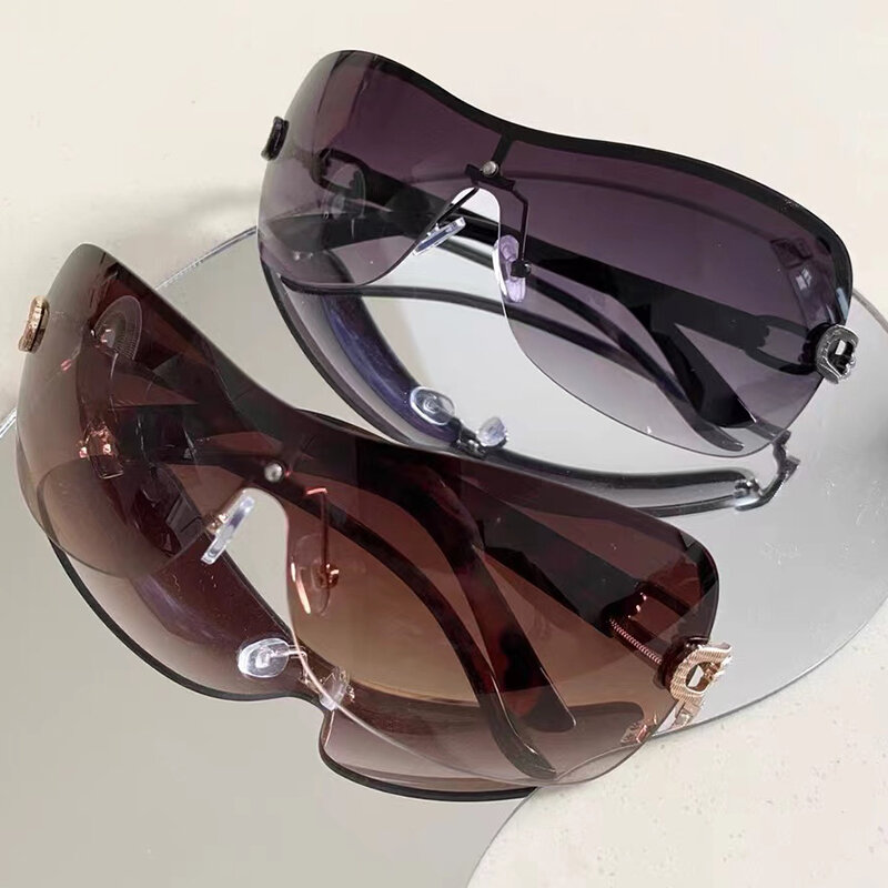نظارات شمسية فاخرة للنساء طراز Y2K متدرج كلاسيكي نظارات شمسية للرجال بدون إطار نظارات طيار Uv400 نظارات للجنسين للبنات الفاتنات