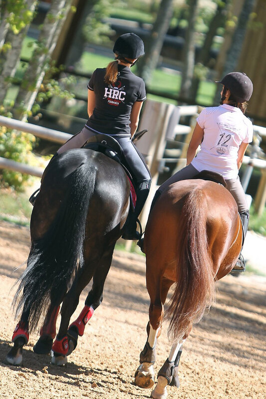 جلد الغزال المهنية للجنسين خوذة ركوب الحصان الفروسي نصف غطاء السلامة قبعة رياضية معدات الحصان 50-60 سنتيمتر رئيس الحرس Protec