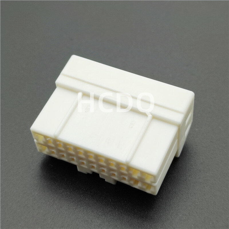 10 PCS Original and genuine MG611334 Sautomobile connector plug housing supplied from stock