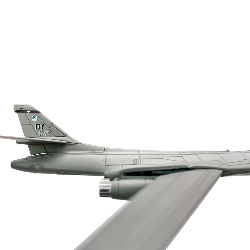 طائرة روكويل الأمريكية B-1B طراز لانسر للأطفال ، طائرة مقاتلة منفوخة جوية ، معدنية مسبوكة ، لعبة طائرة للأولاد ، 1:200