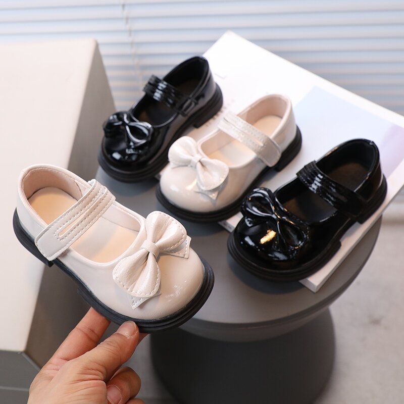 أحذية جلدية عصرية مع عقدة فراشية للفتيات ، أحذية رقص كاجوال متعددة الاستخدامات للأطفال ، لطيفة وعصرية ، حفل زفاف ، جديد ،
