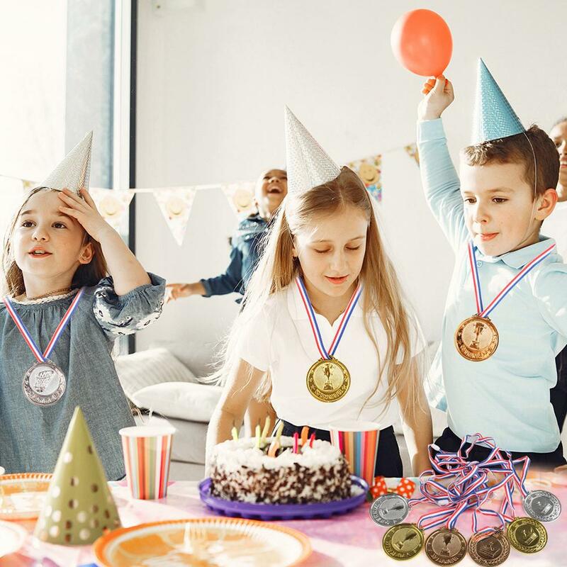 ميدالية برونزية ذهبية وفضية للمنافسة ، جائزة معدنية ، فائز للبالغين والأطفال ، كرة قدم خارجية ، كرة سلة ، هدية تذكارية للألعاب